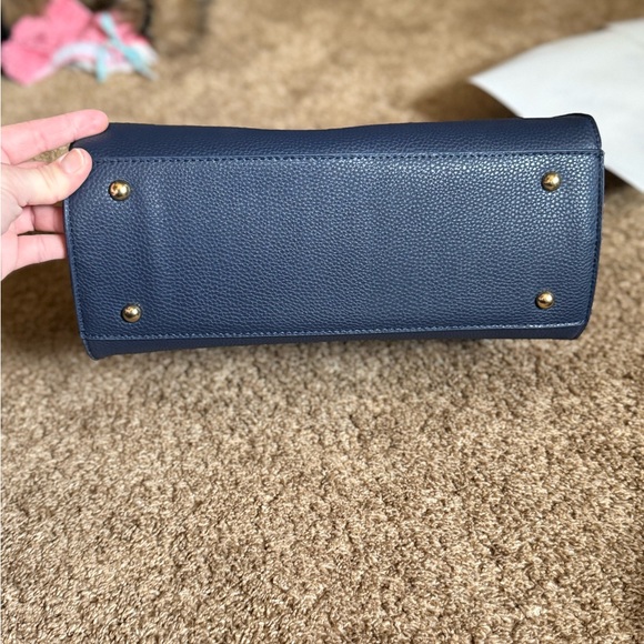 Badgley Mischka Navy and Gold Tote Bag - Picture 3 of 6